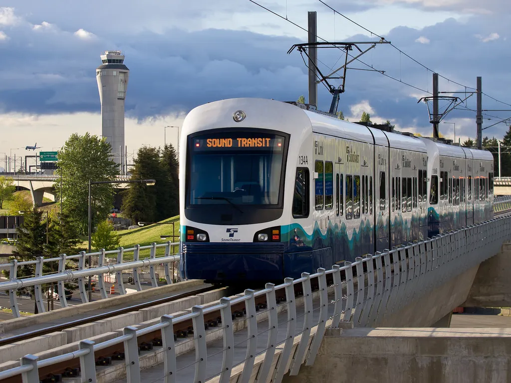 Light Rail 04
