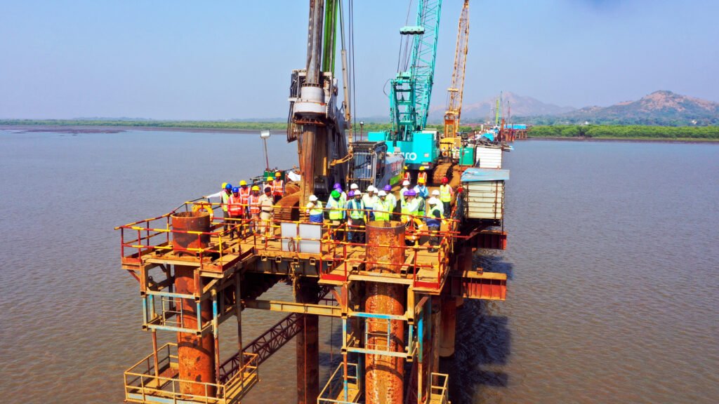 Temporary access bridge work on Vaitarna River in Palghar district Maharashtra 2