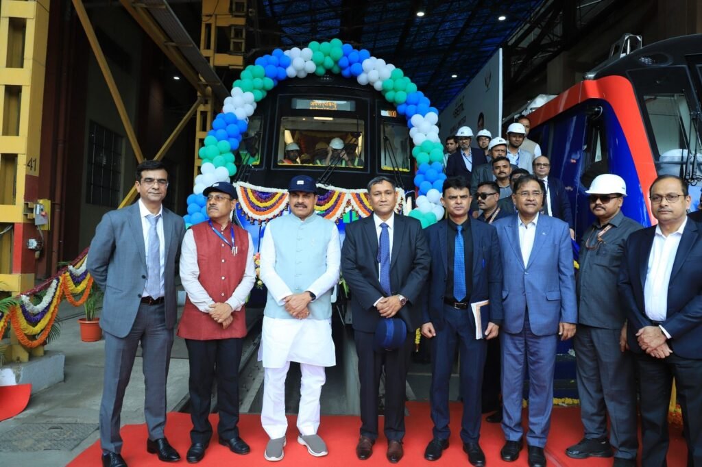 Madhya Pradesh CM Flags off BEML’s 2,100th Metro Coach in Bengaluru 2 1747223210592