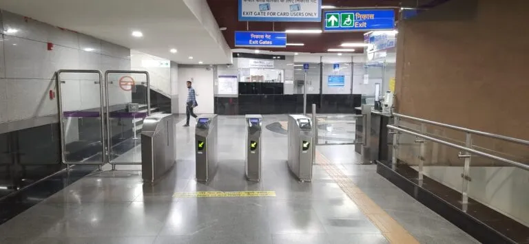 Streamlining Metro Travel: The Role of Automatic Fare Collection and Smart Ticketing Systems Streamlining Metro Travel: The Role of Automatic Fare Collection and Smart Ticketing Systems