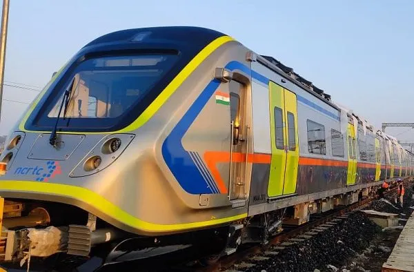 IRCON Completes OHE Installation on the Entire Delhi-Meerut RRTS Route 2 GrPHoelXUAE0VEI