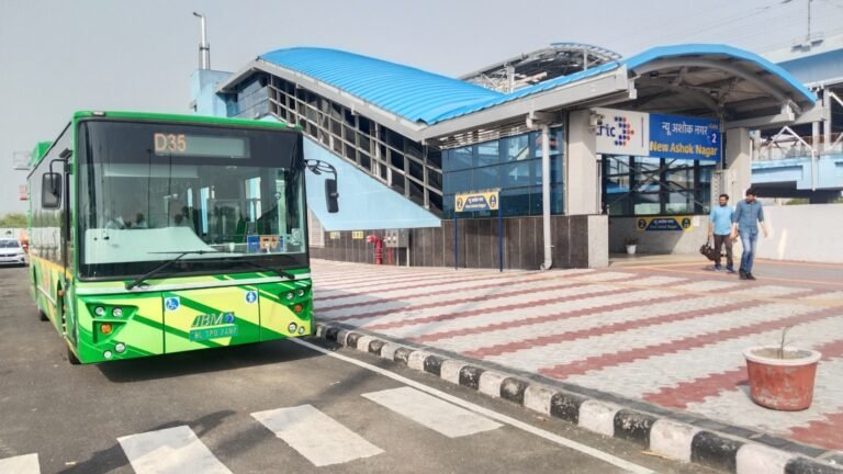 NCRTC Introduces Electric AC Buses at Namo Bharat Stations in Delhi for Last-Mile Connectivity 