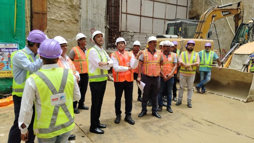 Agra Metro: TBM Breakthrough Achieved at Mankameshwar Station of Line 1 1 GshfuWsXsAAnRg5