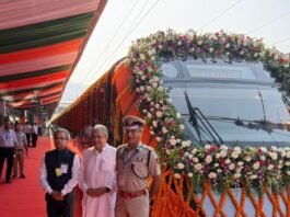 PM Modi Launches First Vande Bharat Train for Kashmir 