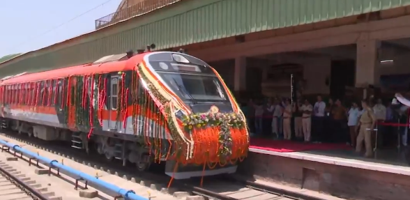 PM Modi Launches First Vande Bharat Train for Kashmir 2 Screenshot 2025 06 06 124755