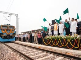 Shri Ashwini Vaishnaw Unveils India’s Largest Automobile Gati Shakti Cargo Terminal 