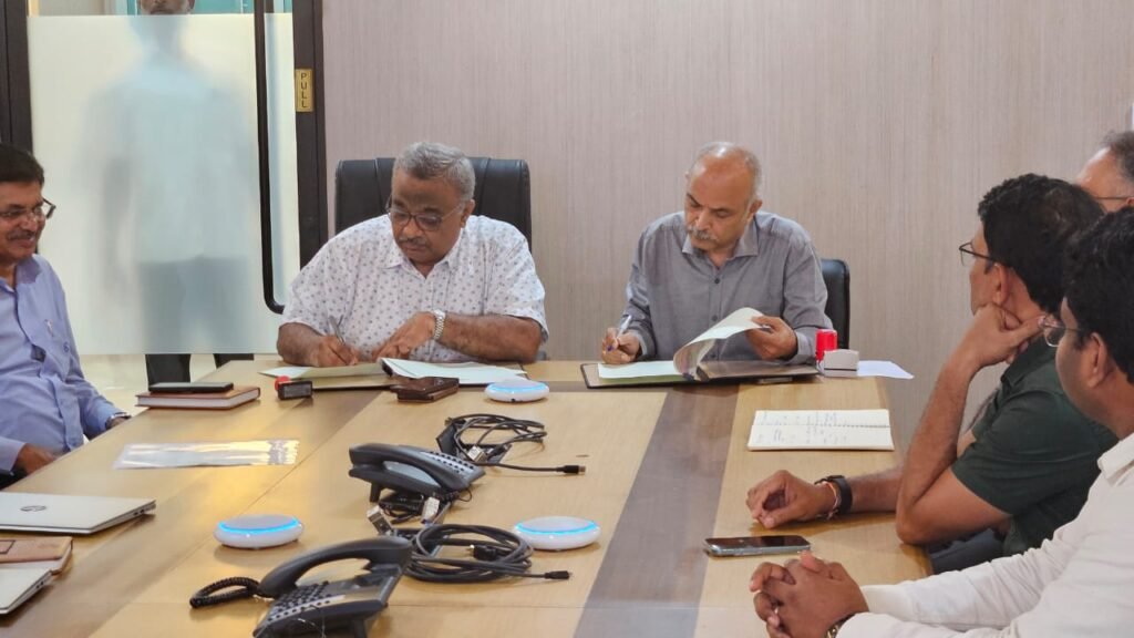 DMRC & CMRL Ink Agreement for O&M work of 3 Corridors of Chennai Metro 2 Gu2i5dsWkAEnAVw