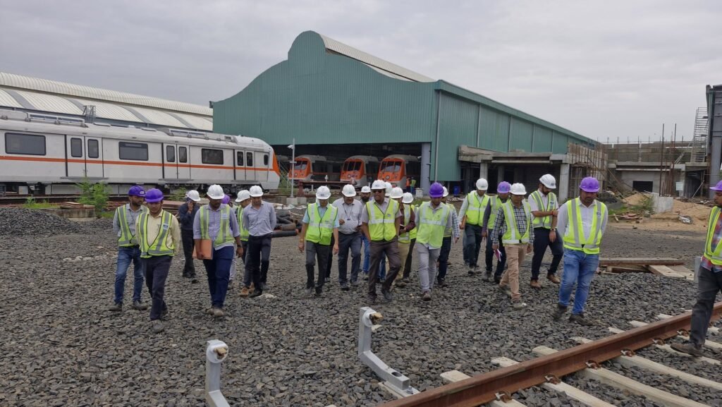 Bhopal Metro: MPMRCL MD Inspects AIIMS-D.R.M Section of Orange Line 3 GxMVAuiW4AA Uia