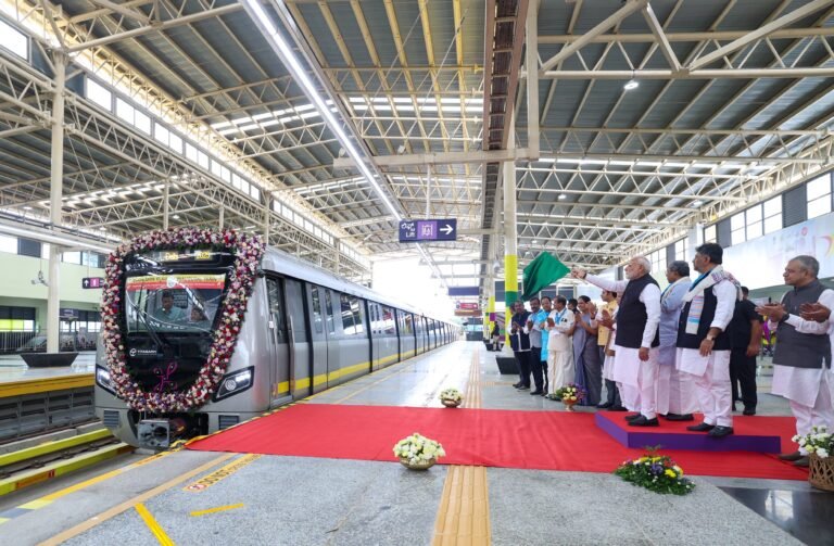 PM Modi Inaugurates Bangalore Metro’s Yellow Line 