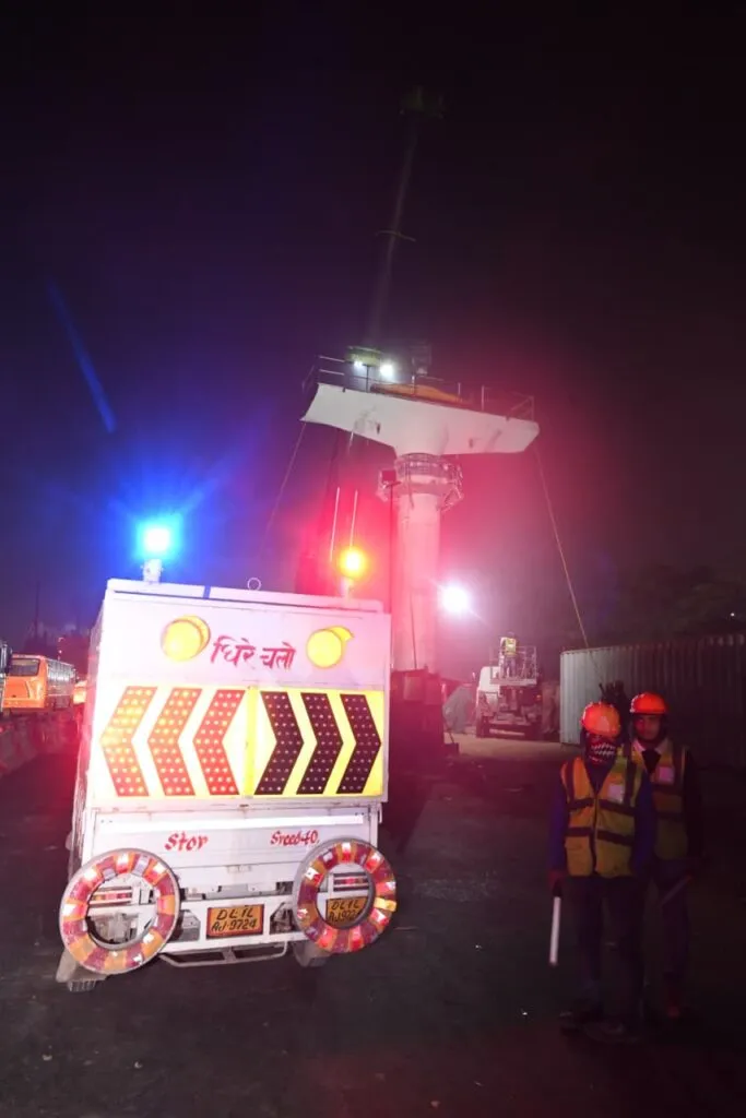 Agra Metro Line 1 Work Advances with Pier Cap and U-Girder Placement 2 PHOTO 2025 11 20 16 42 02