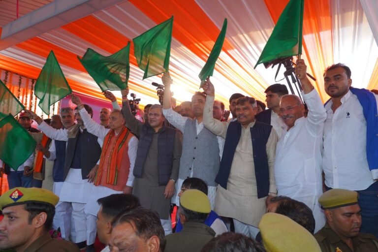 Railway Minister Launches 2 New MEMU Services Between Delhi and Shamli