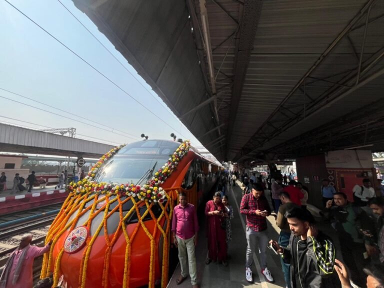 PM Launches India’s First Vande Bharat Sleeper Train Between Howrah and Guwahati 