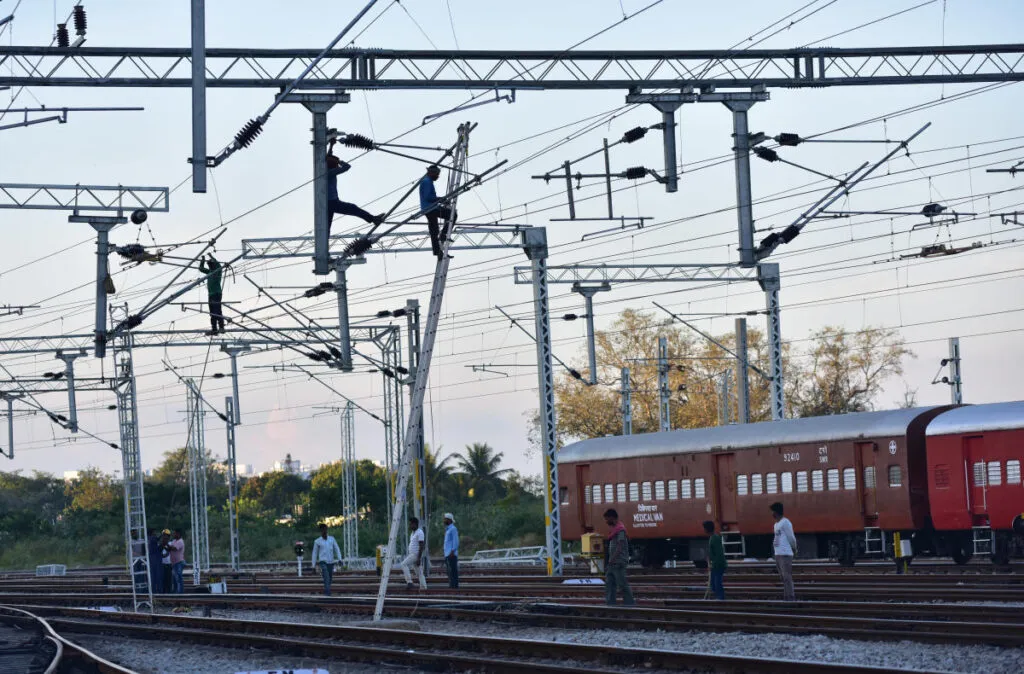 From Expansion to Integration: A Year of Milestones in India’s Rail Mobility 8 railway electrification project going on at full pace in v0 fwsgwcdjosm91