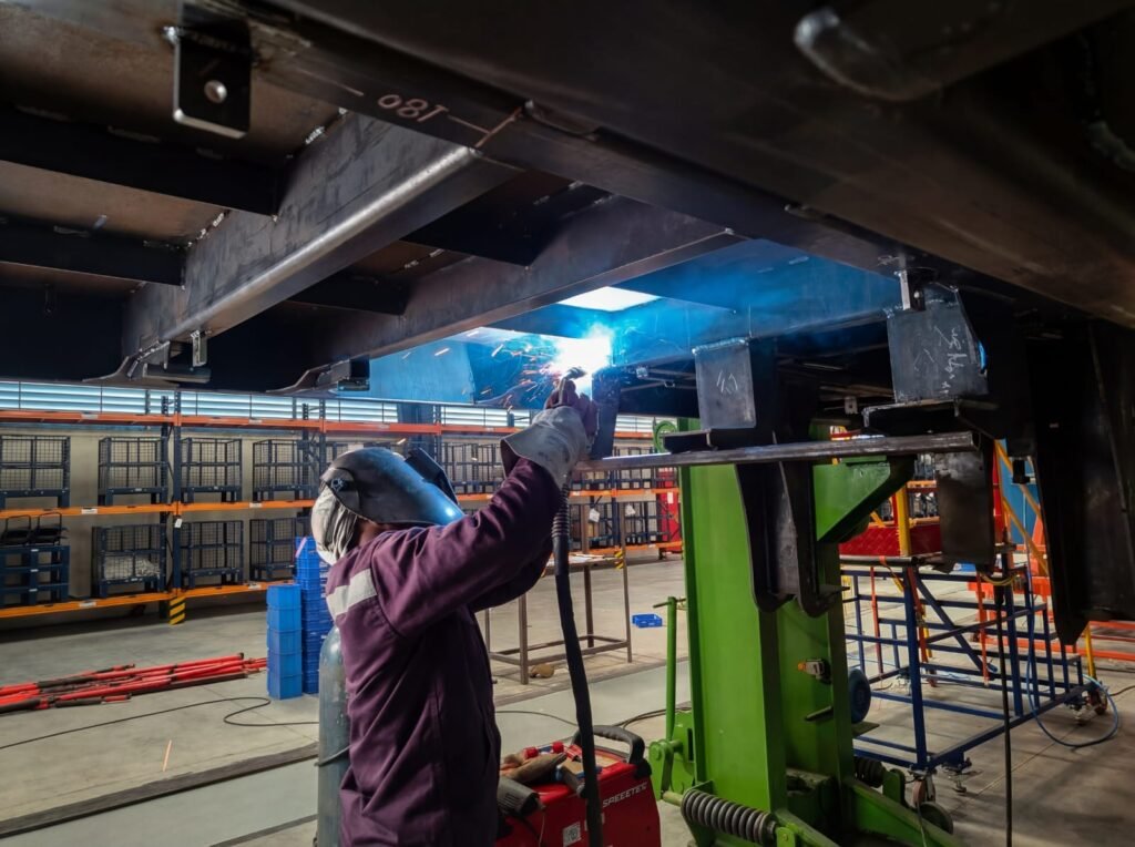 Localisation of Rail Systems: Building a Competitive Railway Manufacturing Ecosystem in India 6 HEzebBLakAA zL