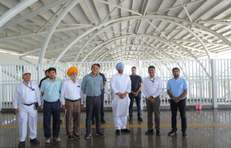 Union MoS (Railways) Ravneet Singh Inspects Jalandhar Cantt Station Prior to PM Modi’s Visit Union MoS (Railways) Ravneet Singh Inspects Jalandhar Cantt Station Prior to PM Modi’s Visit