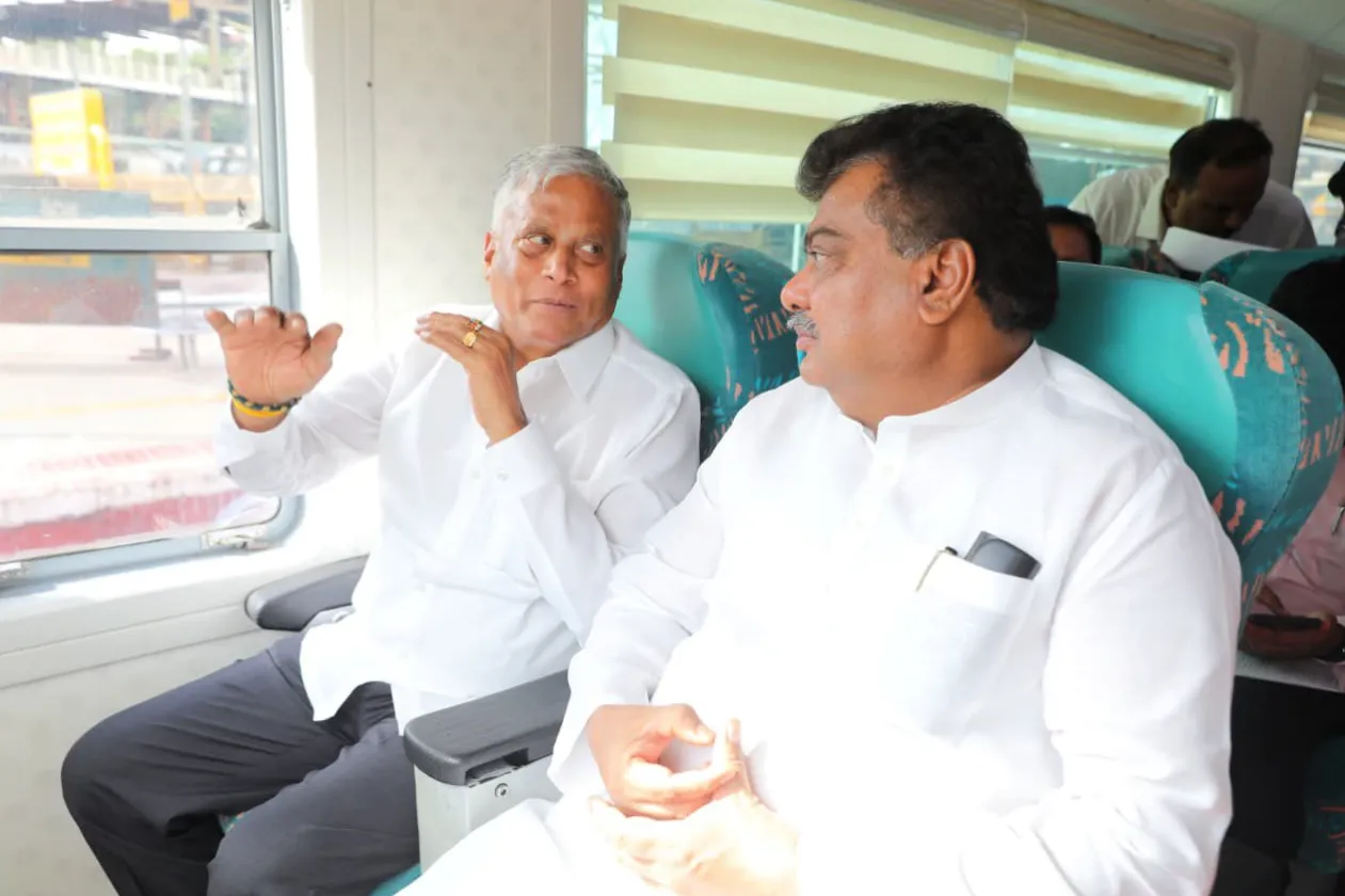 V Somanna announced quadruple railway lines around 100-km of Bengaluru V Somanna announced quadruple railway lines around 100-km of Bengaluru