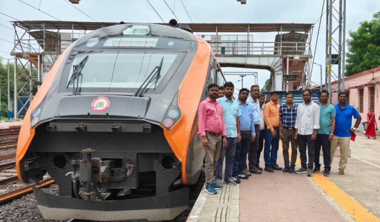 India’s First Vande Bharat Freight Train Hits 145 km/h: RDSO initiates Speed & Safety Trials in Kota India’s First Vande Bharat Freight Train Hits 145 km/h: RDSO initiates Speed & Safety Trials in Kota