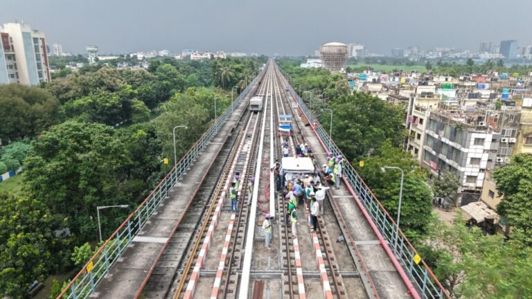 Kolkata Metro Orange Line: Beleghata-IT Centre Stretch Cleared for Electrical Works After Track Inspection
