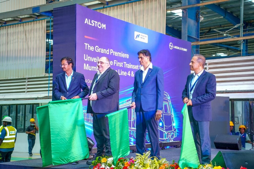 alstom mumbai metro line 4 4a first trainset flag off sri city.jpg