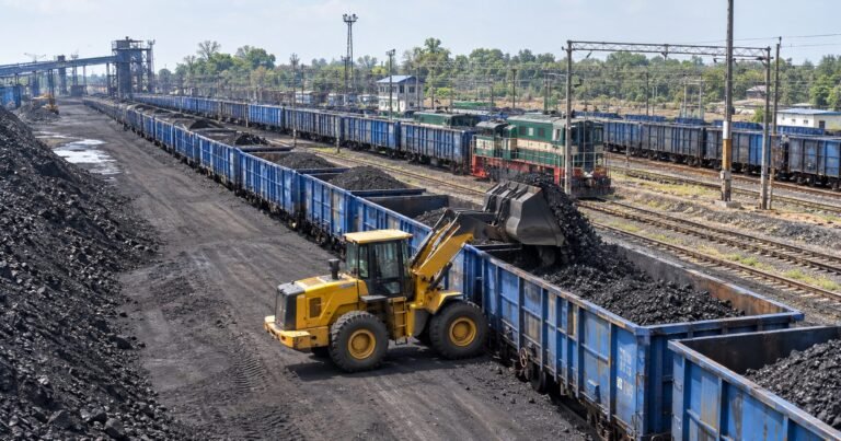 Indian Railways Records 22.5% Growth in Coal Loading in October Through 18th Indian Railways Records 22.5% Growth in Coal Loading in October Through 18th